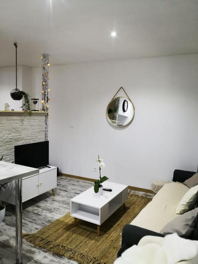 Studio Zen Et Cosy, Neuf En Pleine Ville Saint-Claude Eksteriør bilde